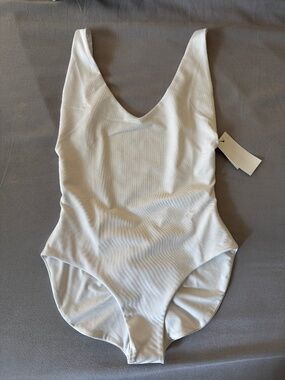 NWT Londre The Minimalist One Piece Bathing Suit Size M White